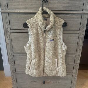 Patagonia Tan Fleece Women’s Vest. Size L.